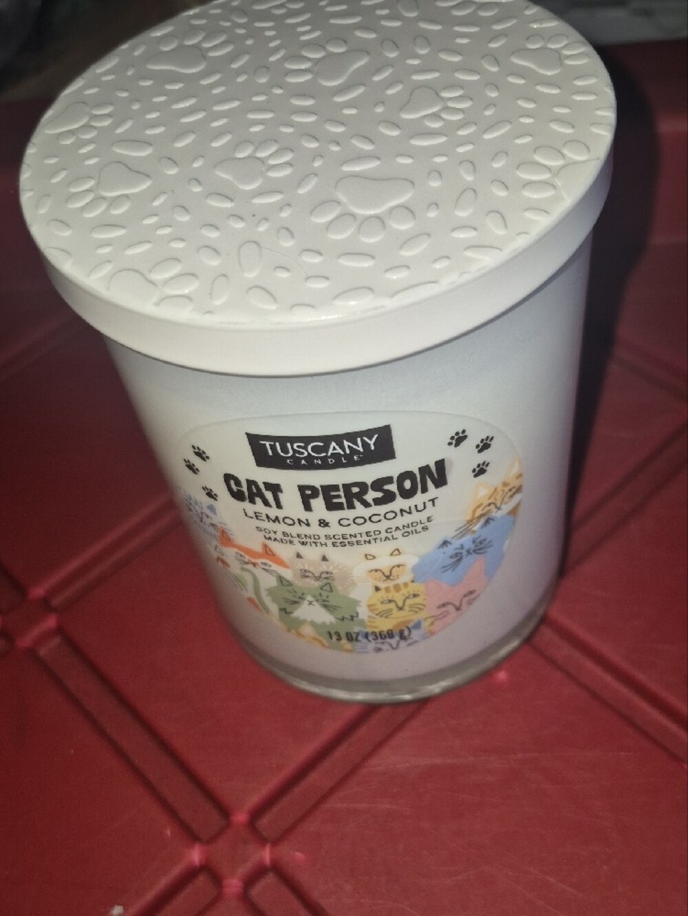 Tuscany Cat Person Lemon & Coconut Scented Candle -13oz - Picture 4 of 4